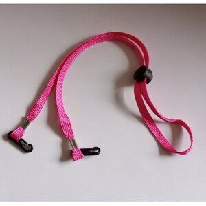 🎯 10 for $12 / Adjustable Pink Hat Strap Clips